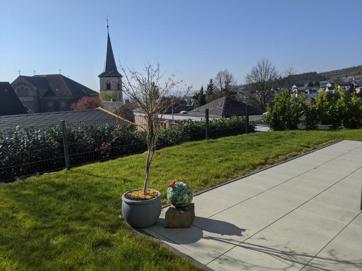 Ferienwohnungen Pellenzblick - Wohnen Auf Zeit - Nickenich Exteriör bild