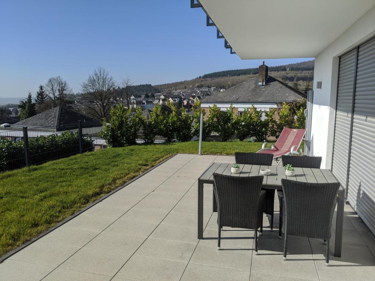 Ferienwohnungen Pellenzblick - Wohnen Auf Zeit - Nickenich Exteriör bild