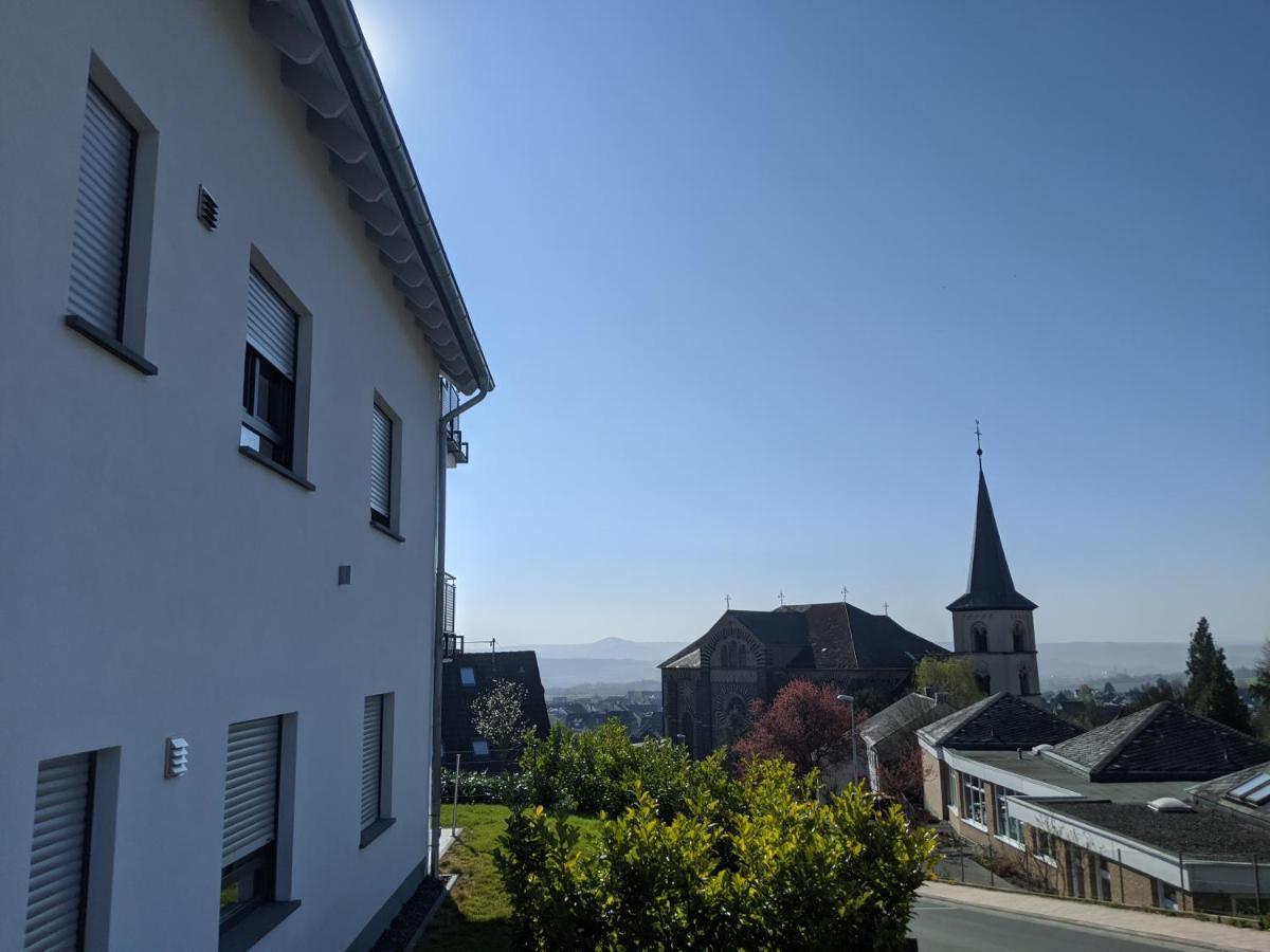 Ferienwohnungen Pellenzblick - Wohnen Auf Zeit - Nickenich Exteriör bild